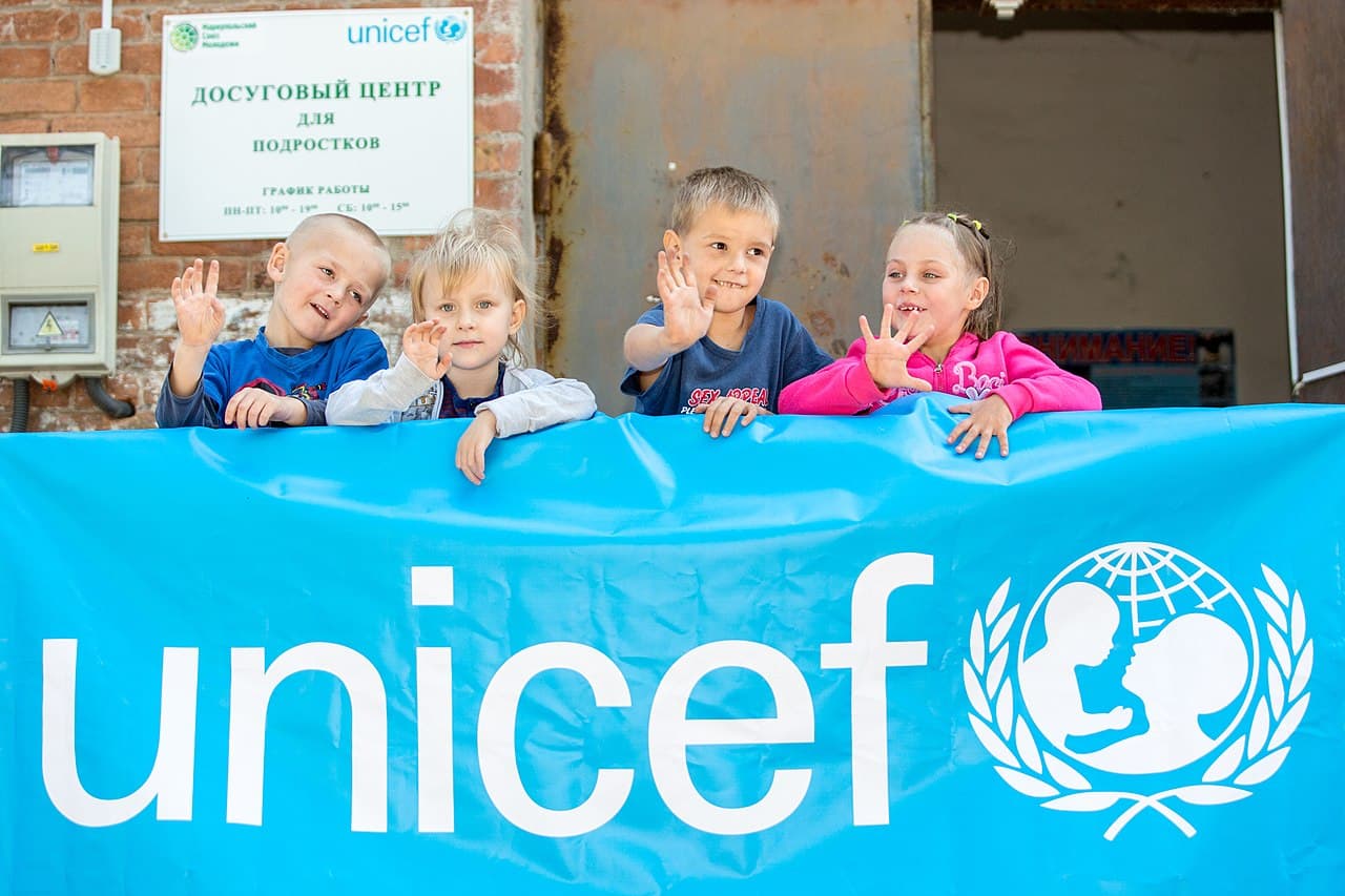Світло й тепло для шкіл: як UNICEF підтримує дітей узимку